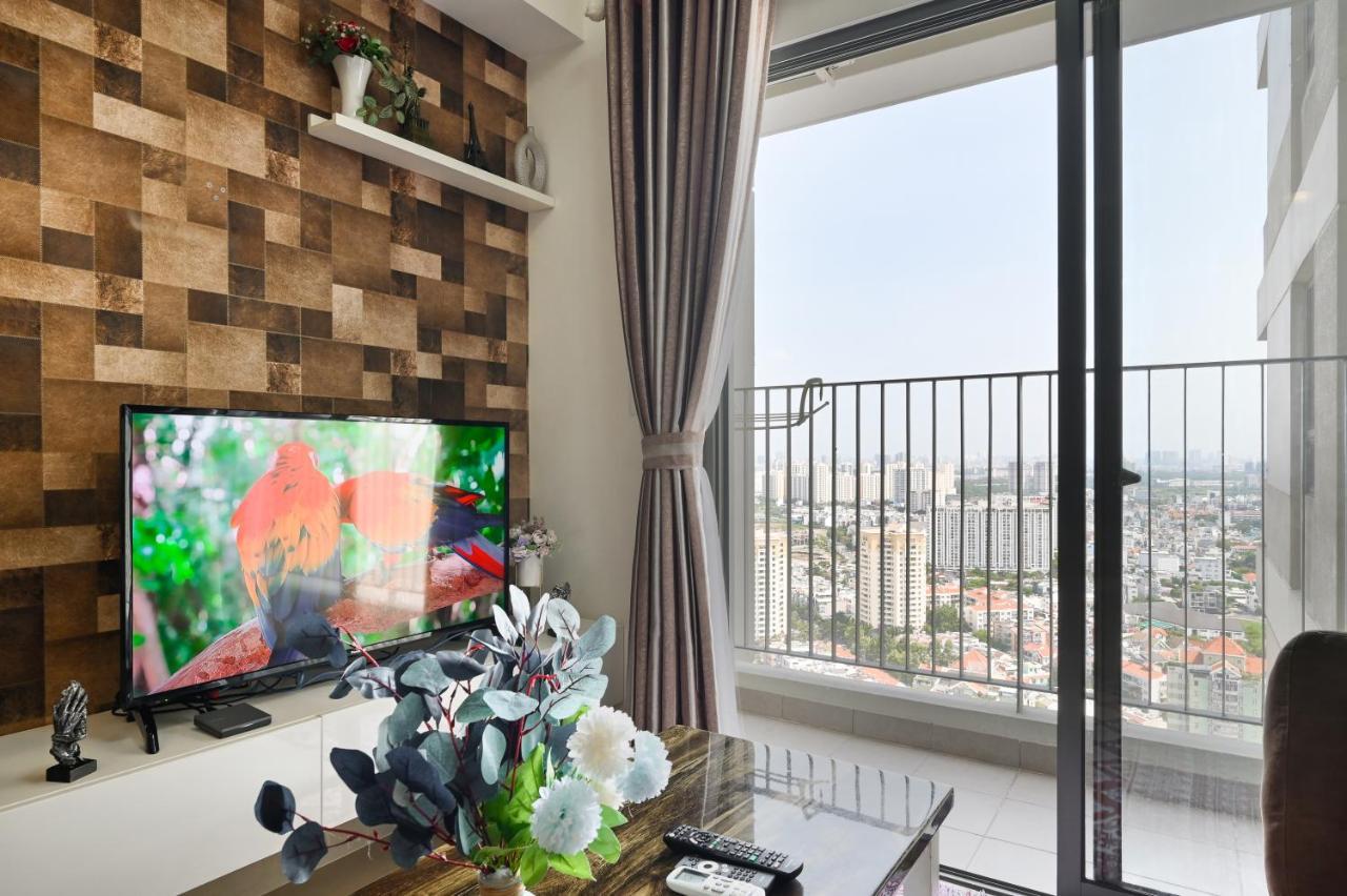 Apartment Landmark View 2 Bedrooms In T1 Masteri Thao Dien, Fully Furnished With Full Amenities