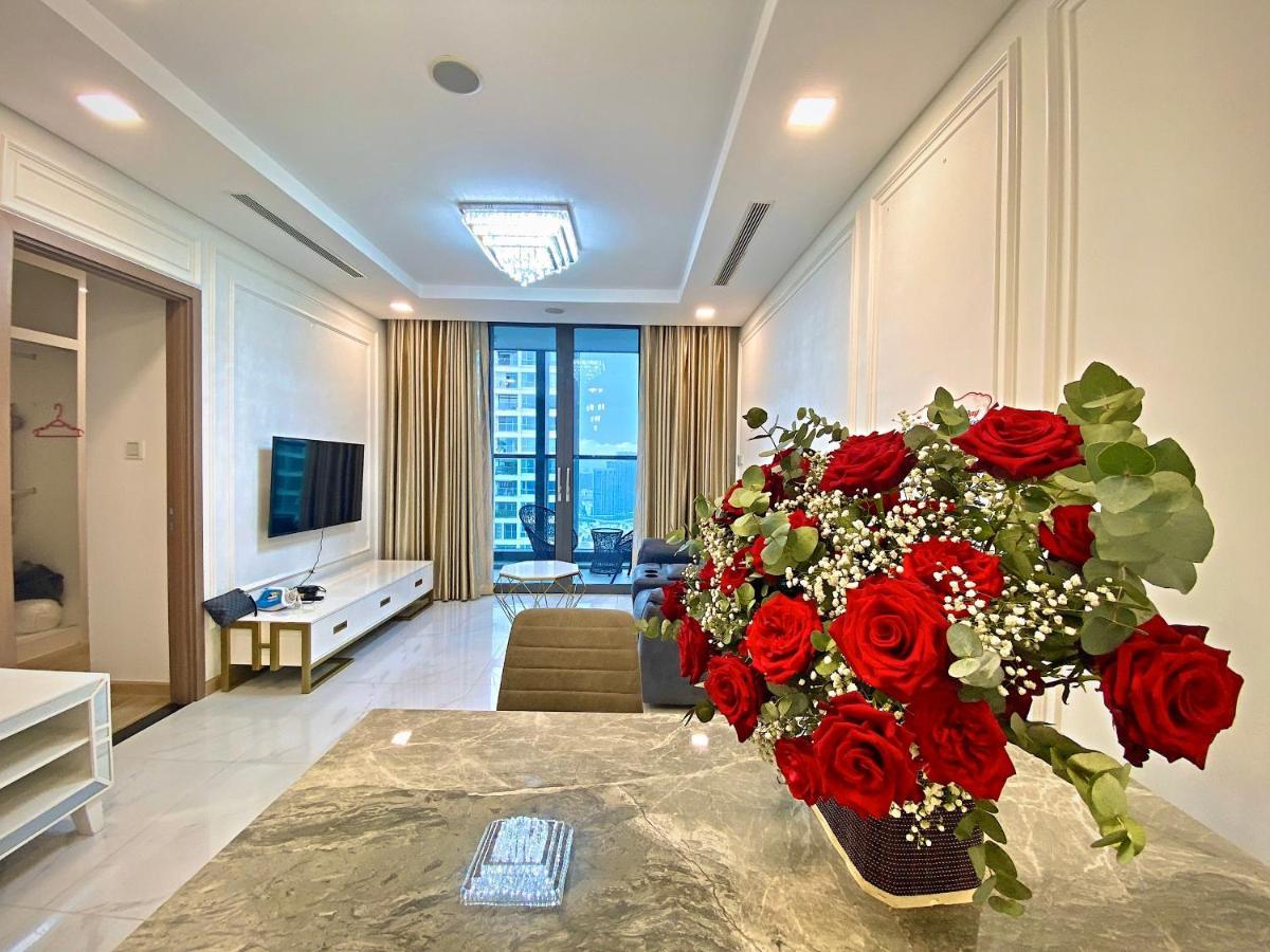 Bland Vinhomes Landmark 81 Apartment