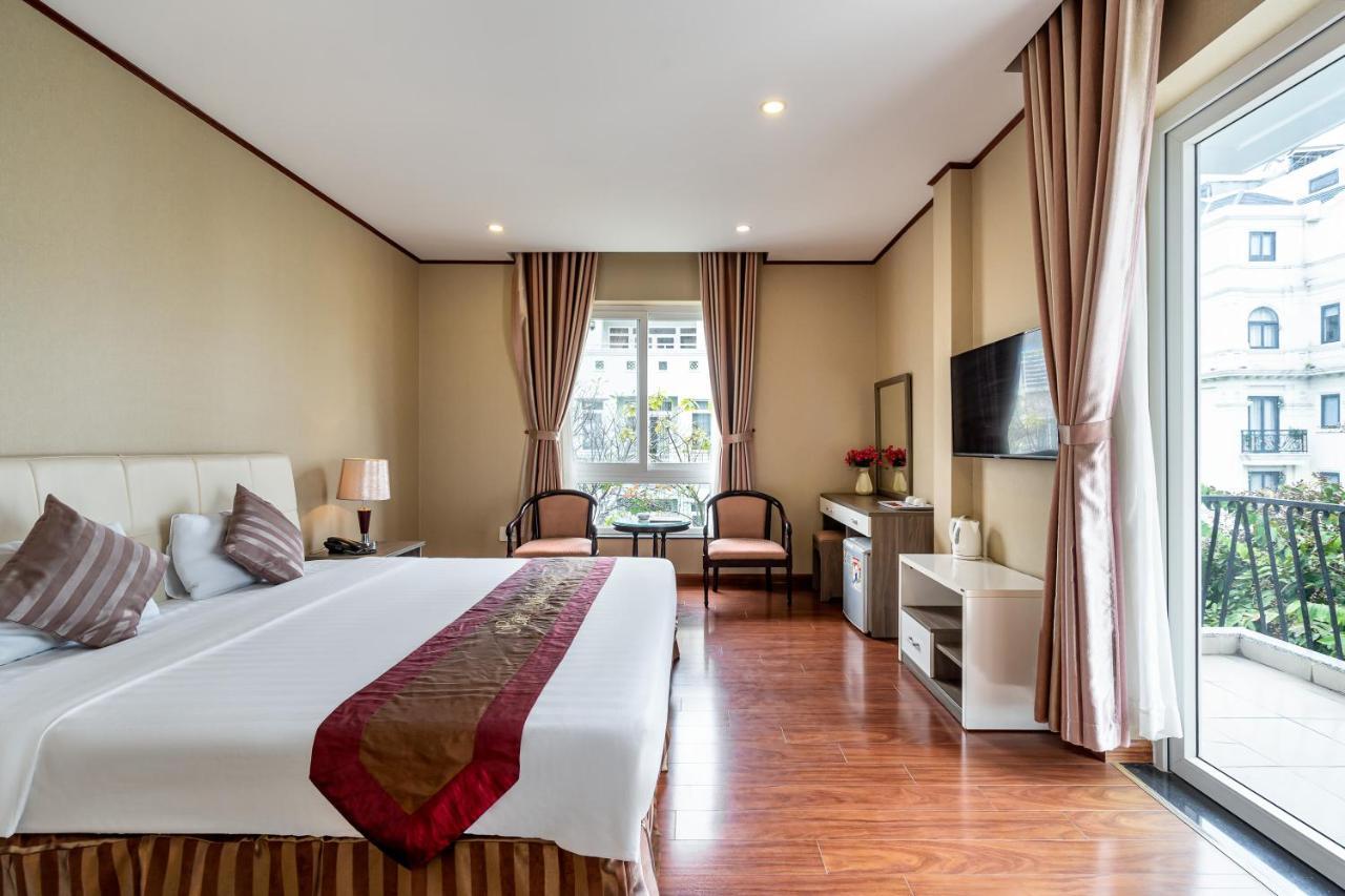 Hotel La Palma - Garden Saigon Phu My Hung