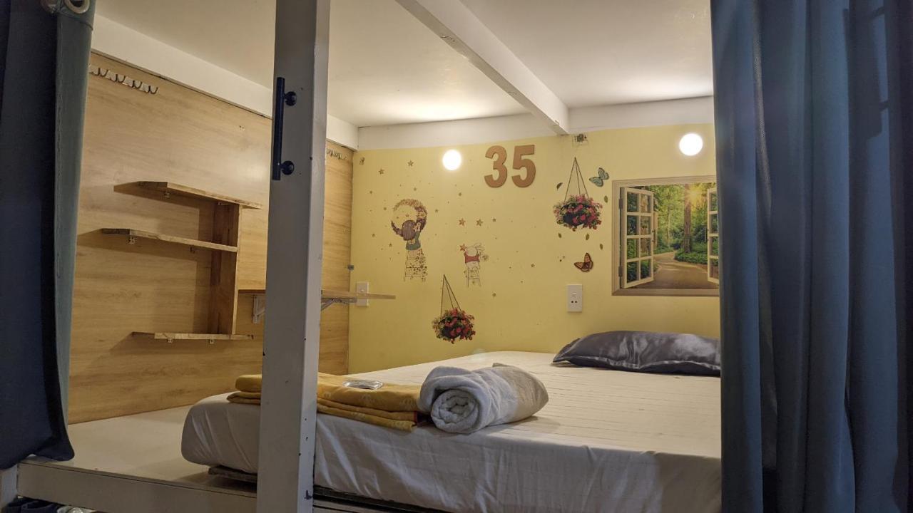 Little Garden Capsule hotel *