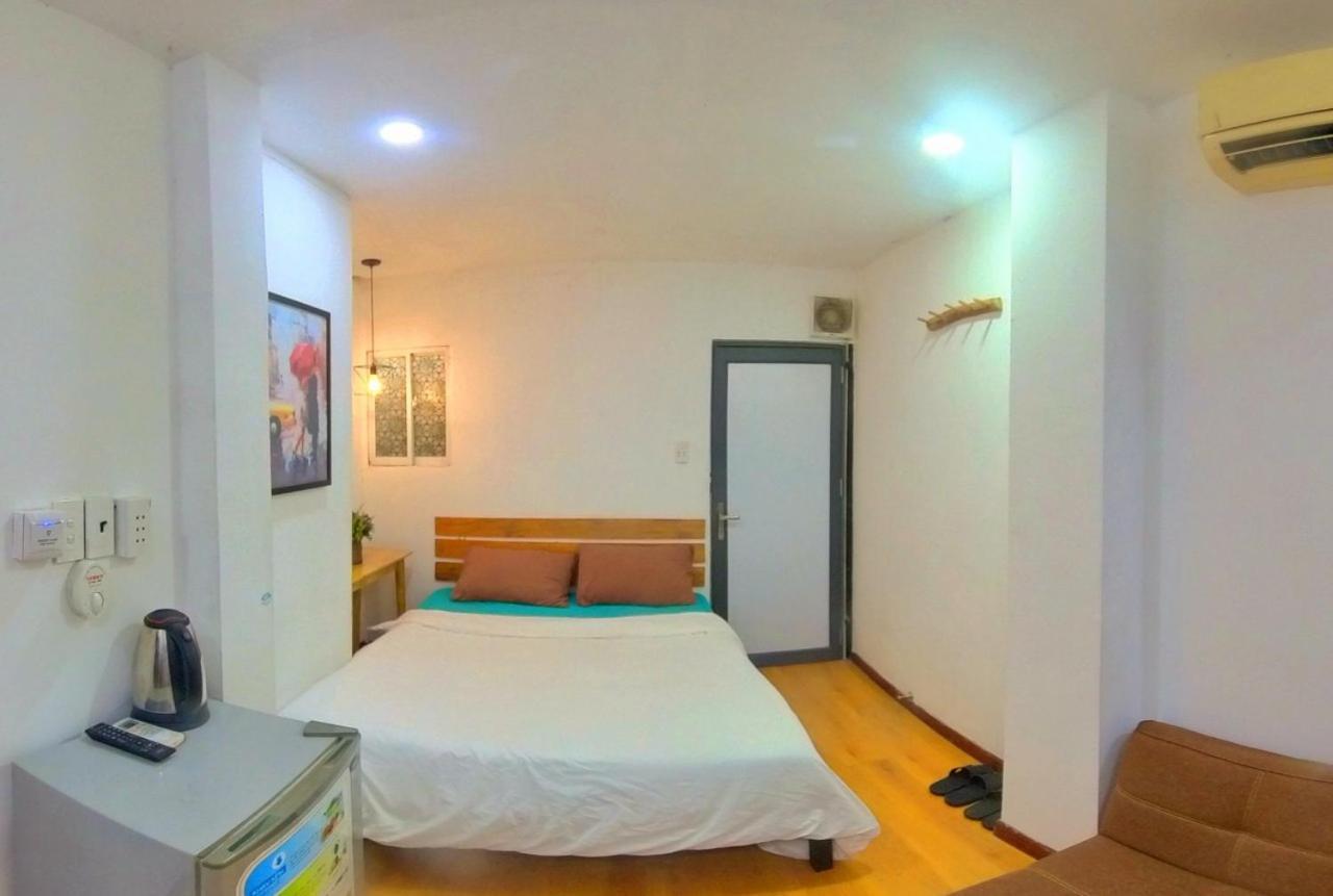 Language Exchange 3 Hotel *