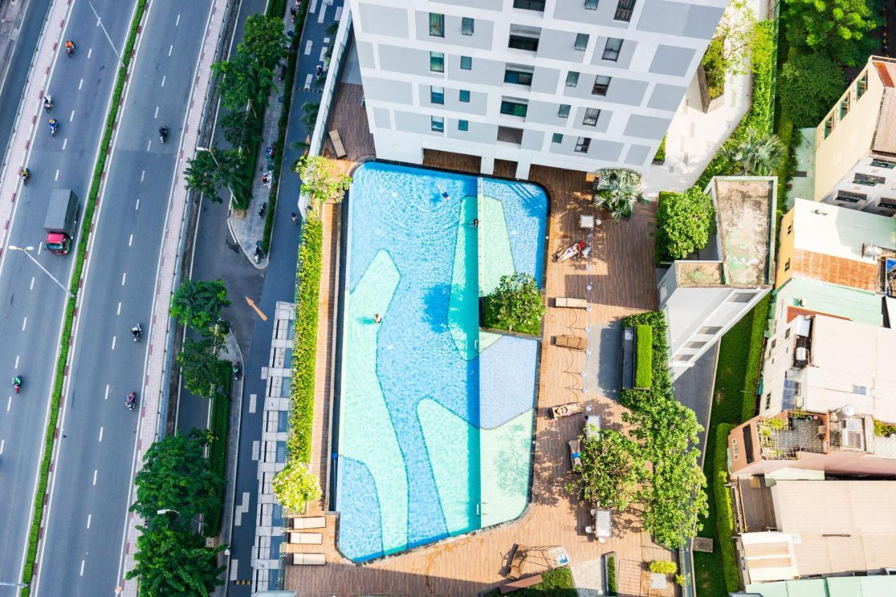 Cbd Rivergate- Infinity Pool Signature *