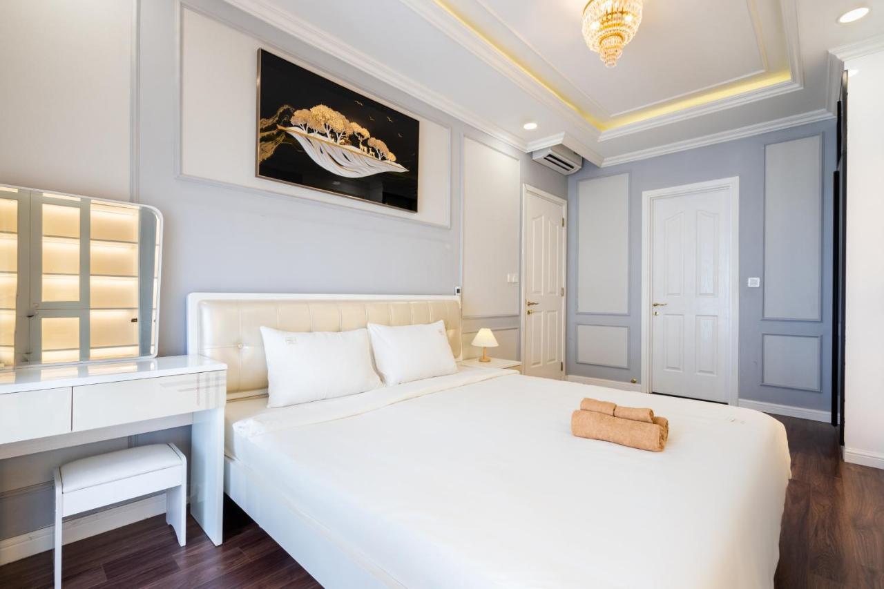 Cbd Rivergate- Infinity Pool Signature Apartment