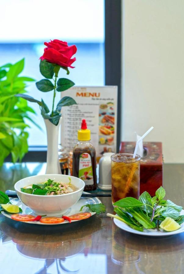 Hoa De Nhat Hotel- San Bay Tan Son Nhat