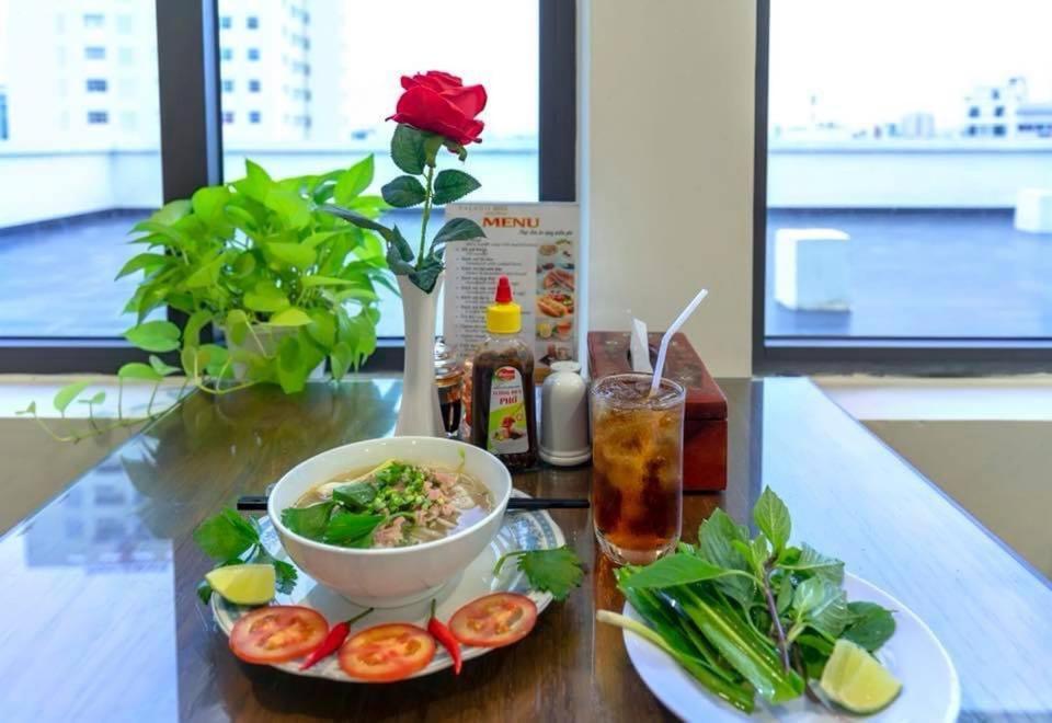 Hoa De Nhat Hotel- San Bay Tan Son Nhat Hotel 3*