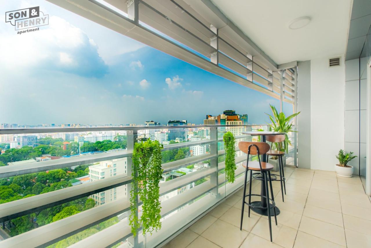 Sailing District 1 Ho Chi Minh City