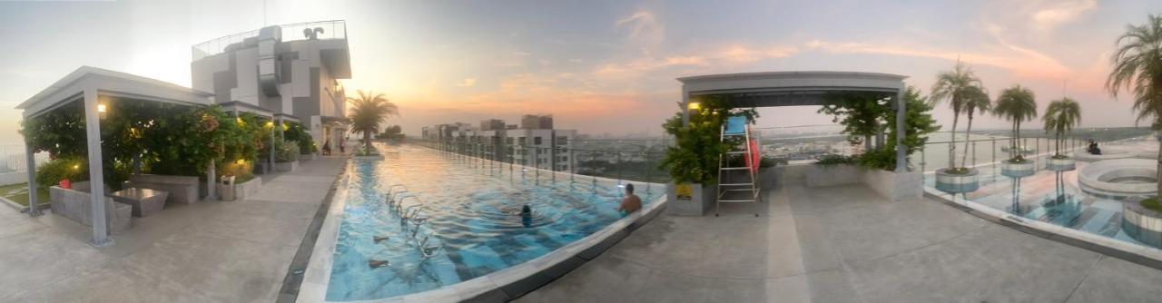 River Panorama 2 Bedroom Indochina+canal River View * Ho Chi Minh City