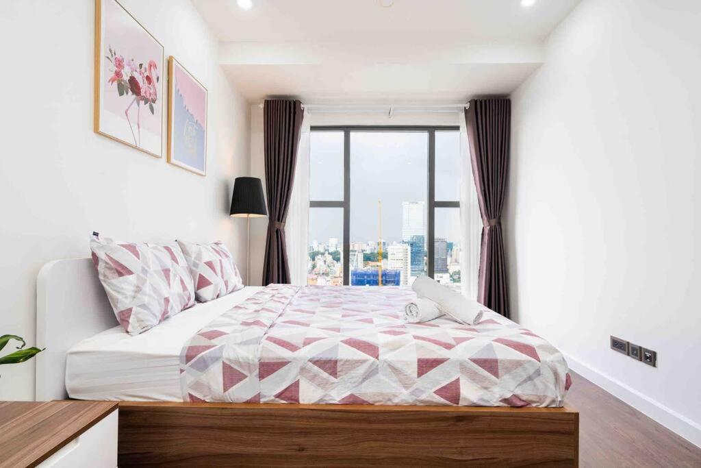 Saigon Royal - 2br High Fl - Citi Center - Hana 31 Apartment *