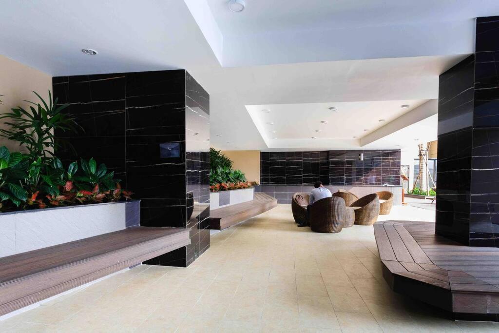 Apartment The Tresor Building - 3br High Fl - Hana 23 Ho Chi Minh City