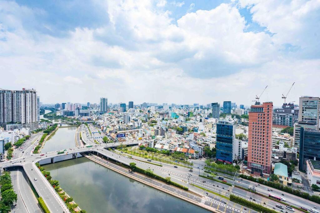Apartment The Tresor Building - 3br High Fl - Hana 23 *