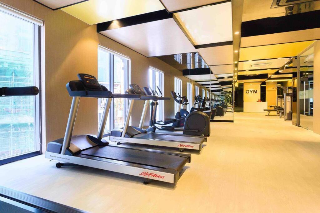 The Tresor Building - 3br High Fl - Hana 23