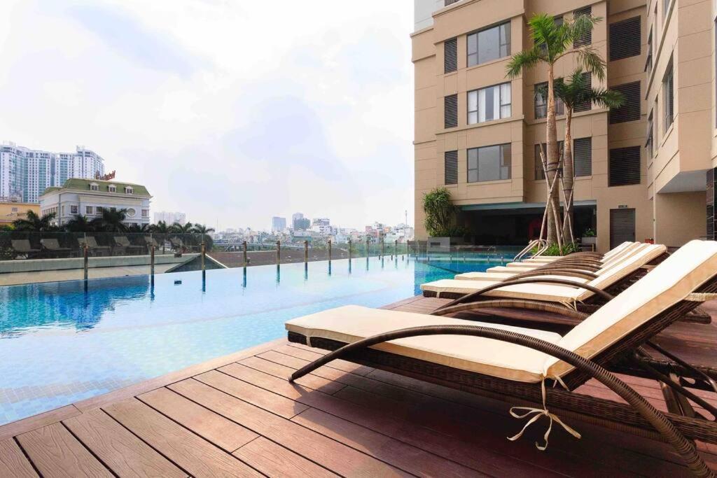 The Tresor Building - 3br High Fl - Hana 23