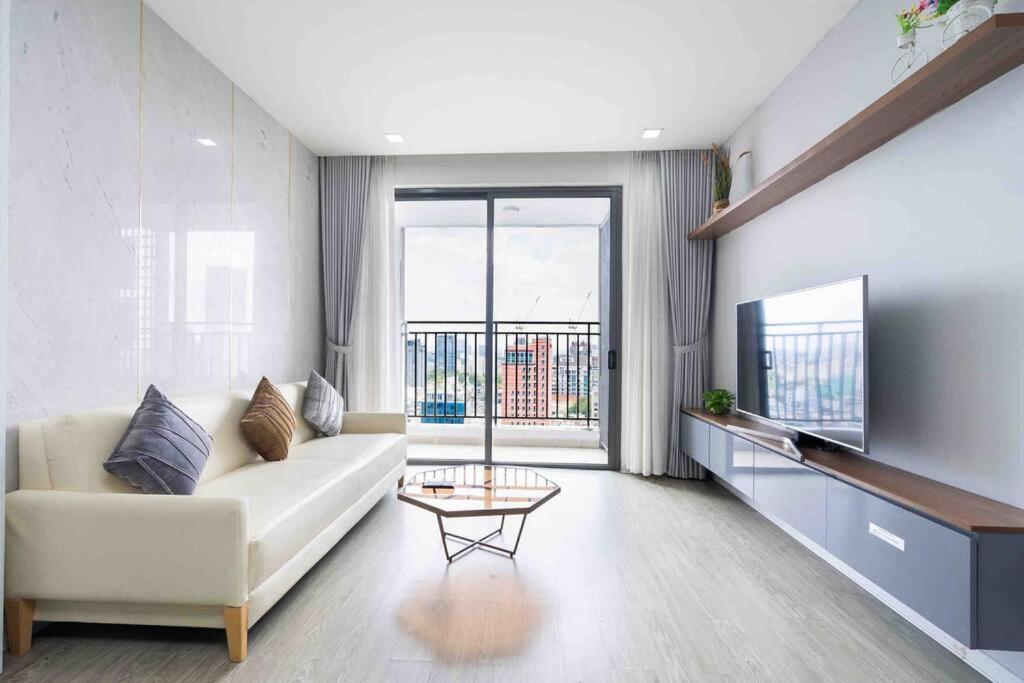 The Tresor Building - 3br High Fl - Hana 23 Ho Chi Minh City