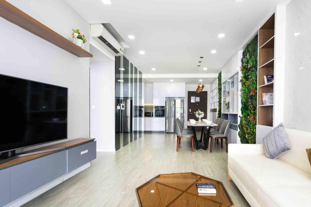Apartment The Tresor Building - 3br High Fl - Hana 23