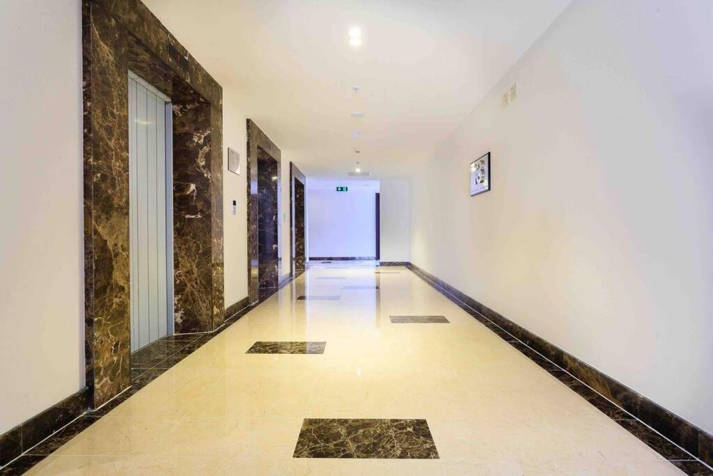 Apartment The Tresor Building - 3br High Fl - Hana 23 Ho Chi Minh City