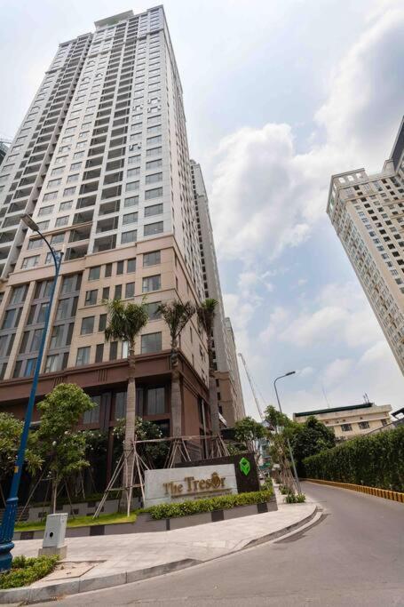 The Tresor Building - 3br High Fl - Hana 23 Ho Chi Minh City