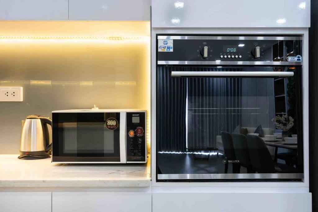 The Tresor Building - 3br High Fl - Hana 23 Apartment Ho Chi Minh City