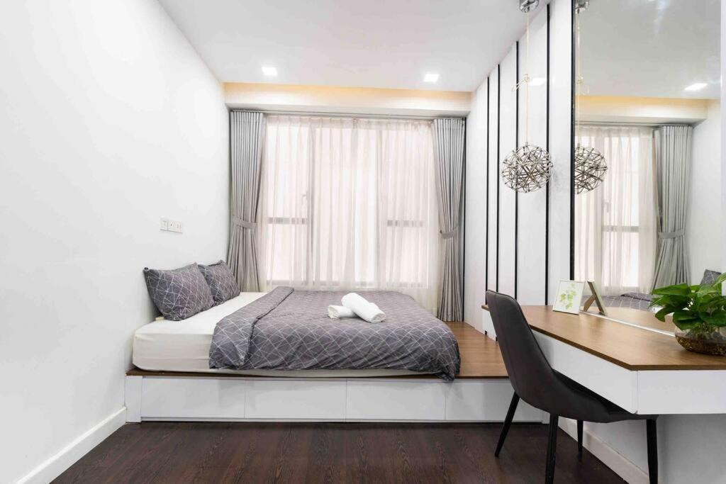 The Tresor Building - 3br High Fl - Hana 23