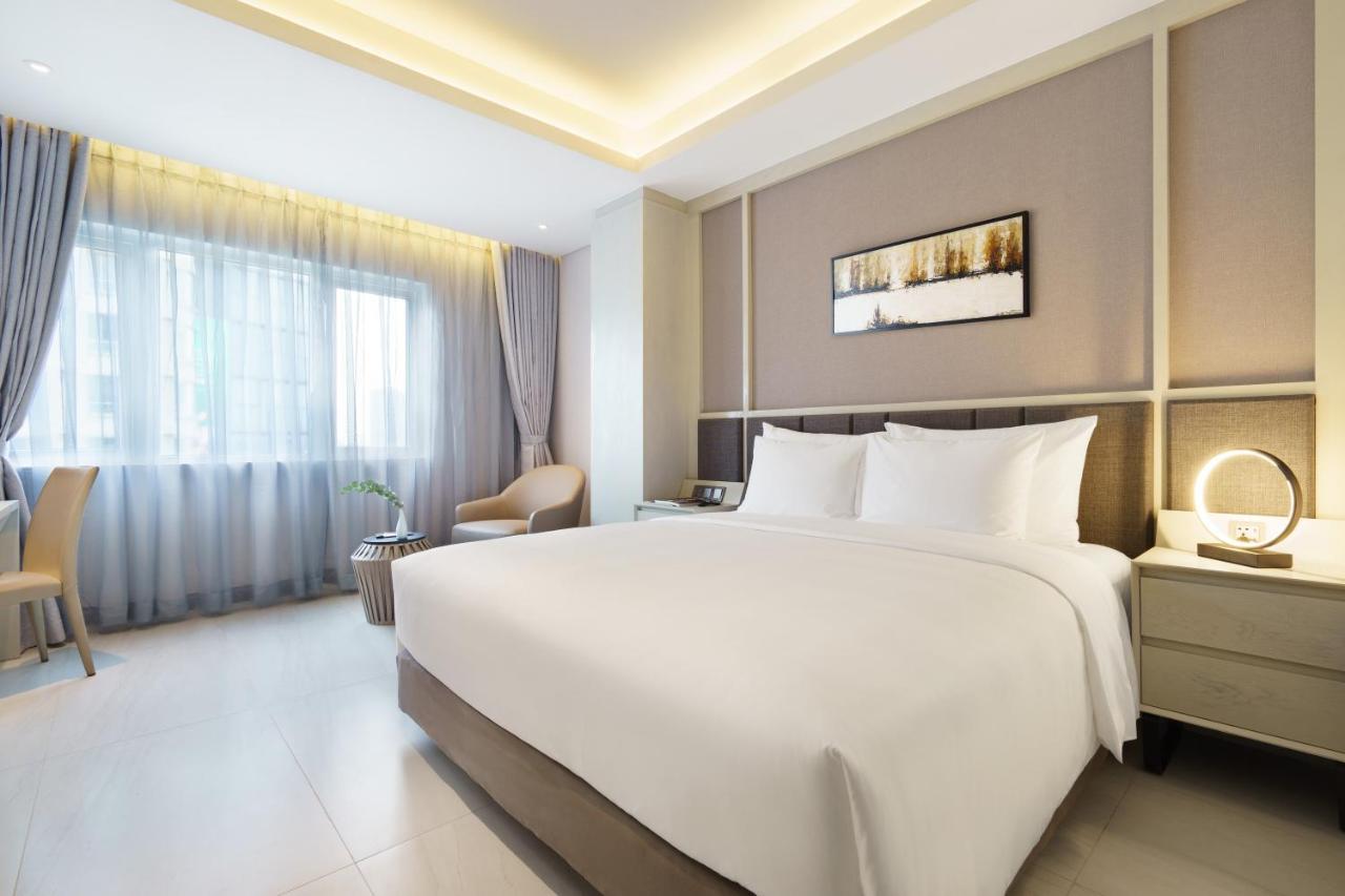M Saigon Hotel 4*