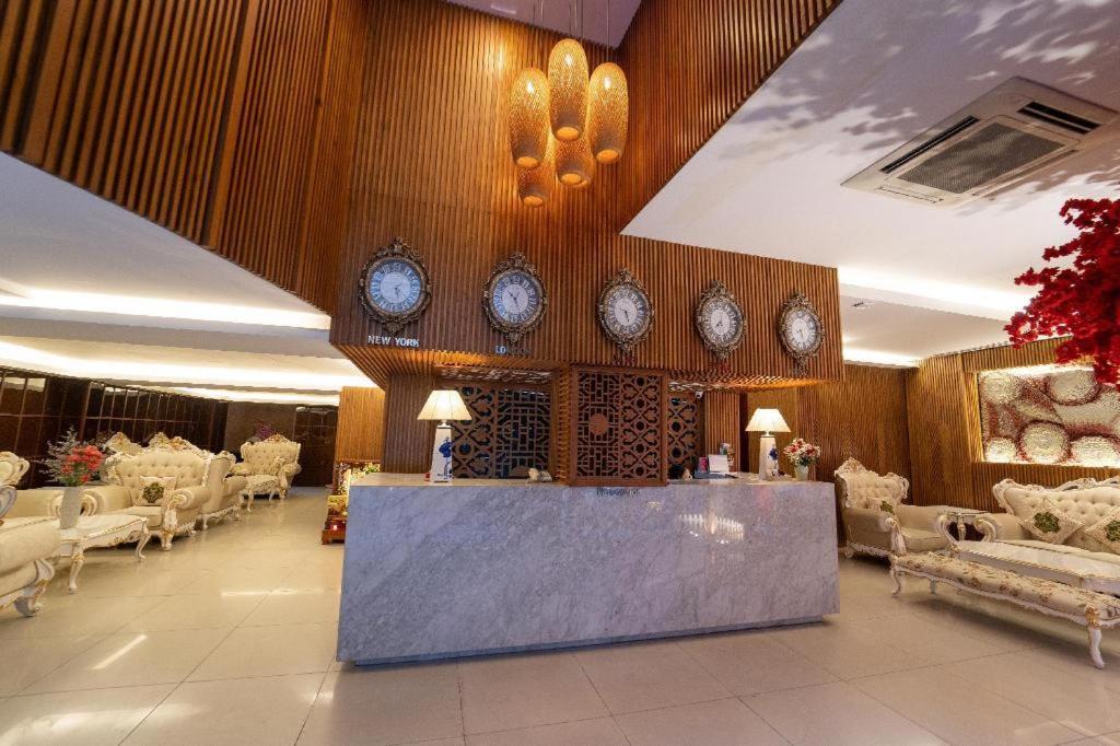 Hotel The White 8a Thai Lung Ho Chi Minh City