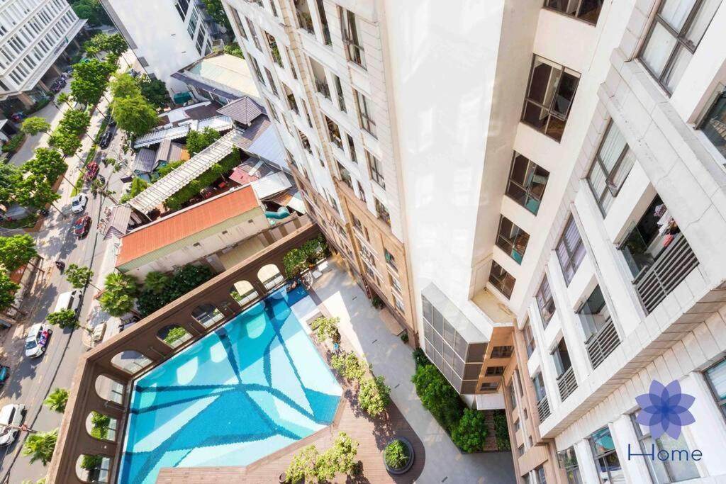 Apartment For Rent Near Airport. W/free Gym & Pool Ho Chi Minh City