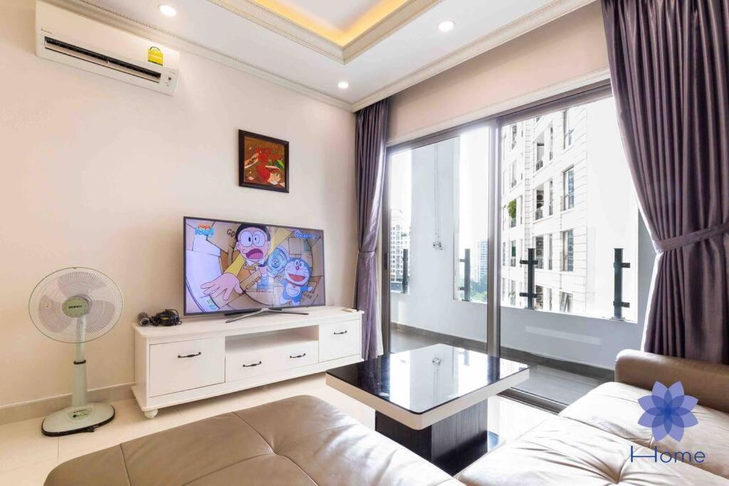 Apartment For Rent Near Airport. W/free Gym & Pool *