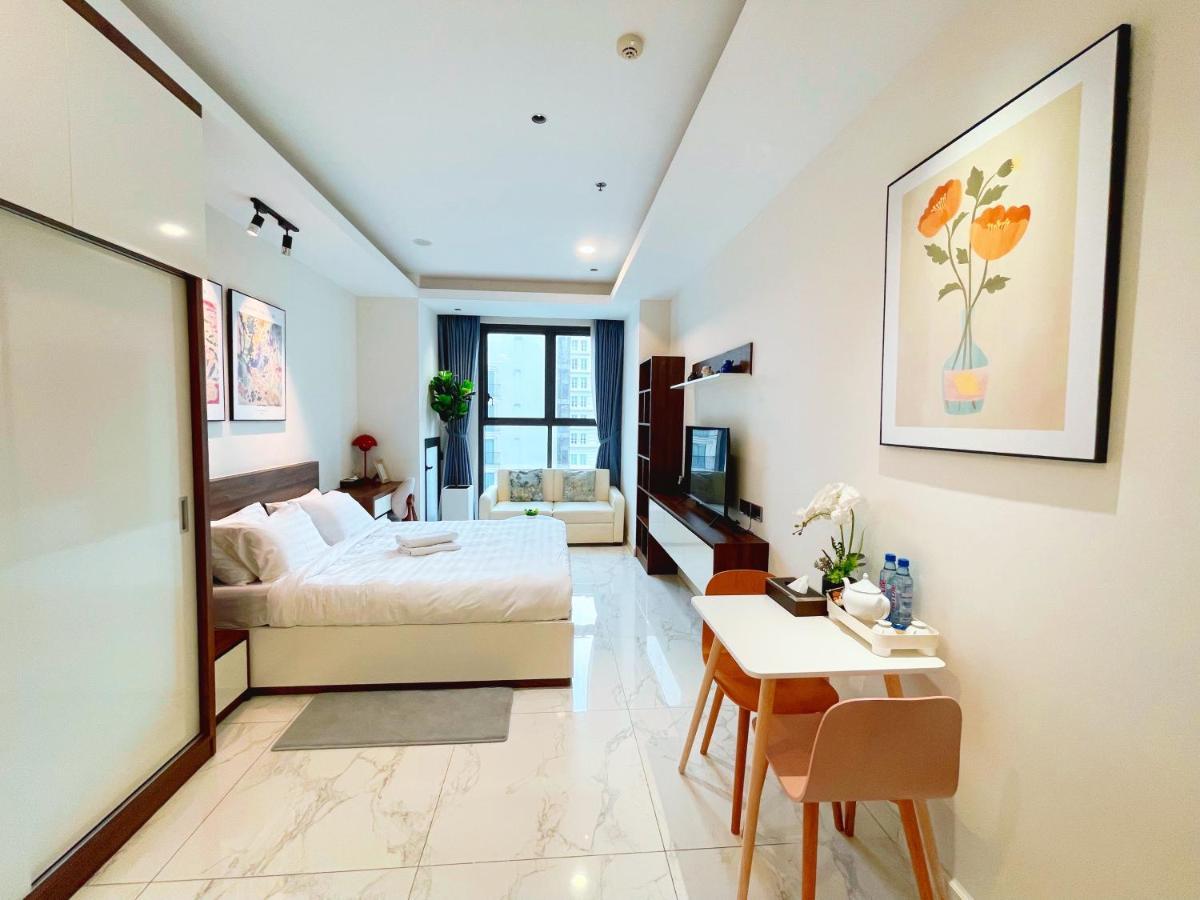 De Lux Next Hyatt ,opera House ,benthanh ,pool,gym Apartment *