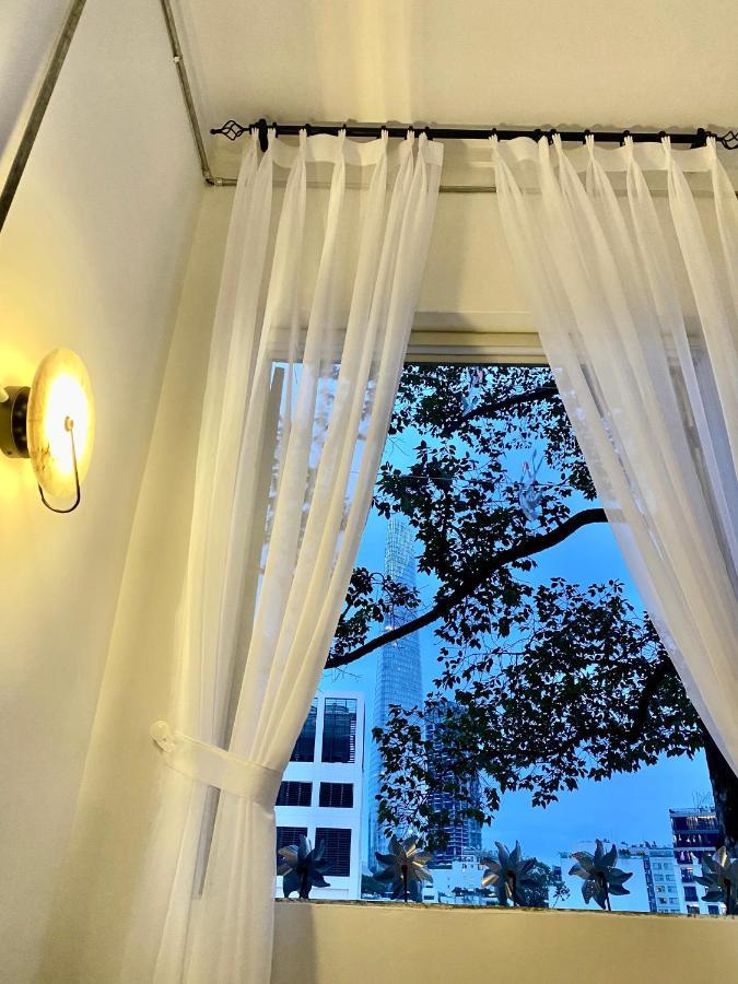 Apartment Le Bijou Chic In The Heart Of Saigon Charm With View *