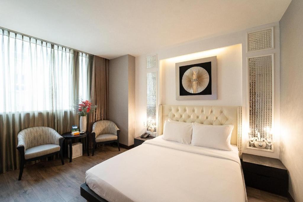 Hotel The White 8a Thai Lung