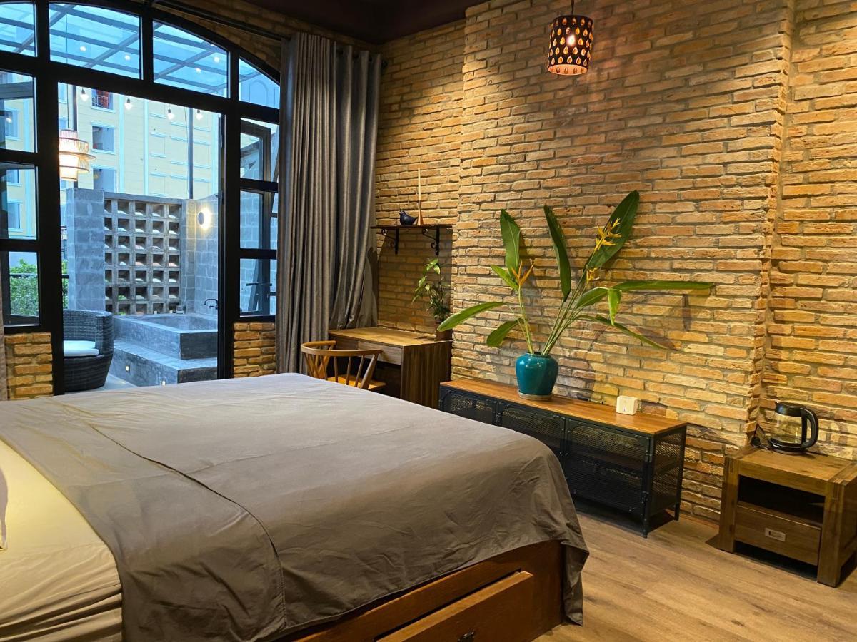 Notre Maison 1 Saigon Homestay *