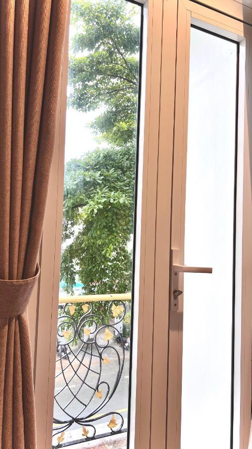 By Flatto Hotel *