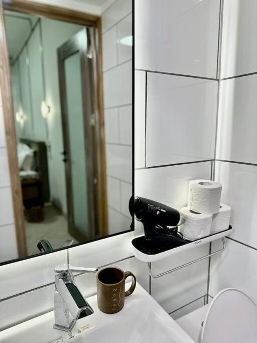 Le Bijou Chic In The Heart Of Saigon Charm With View * Ho Chi Minh City