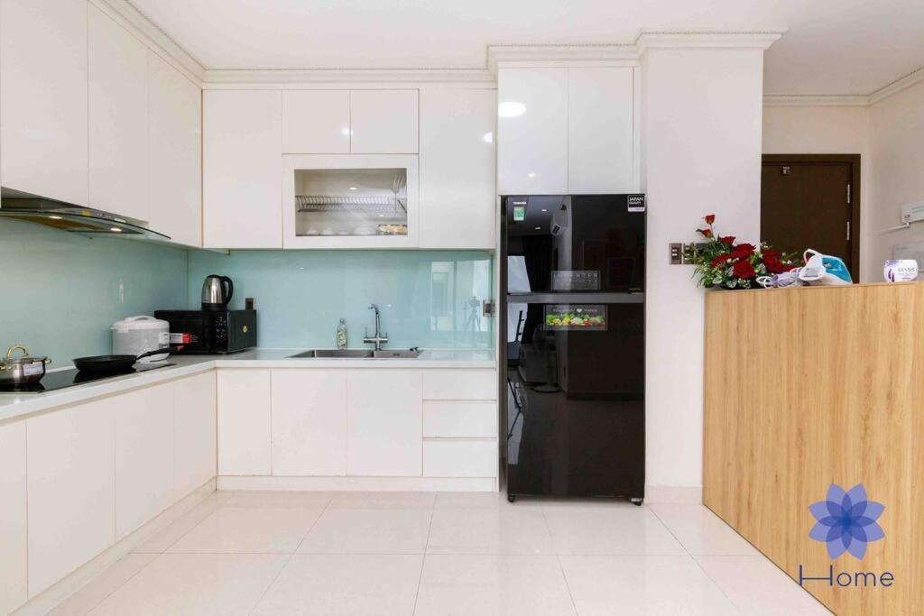 For Rent Near Airport. W/free Gym & Pool * Ho Chi Minh City