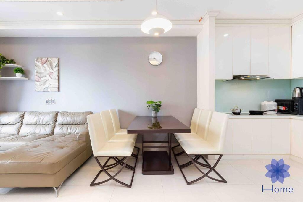 For Rent Near Airport. W/free Gym & Pool Apartment
