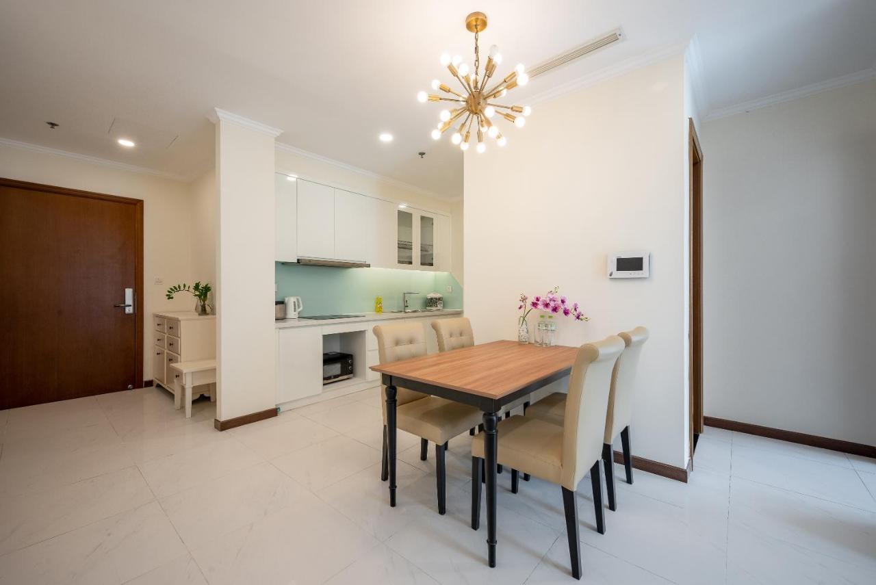 Apartment Vinhome Park *