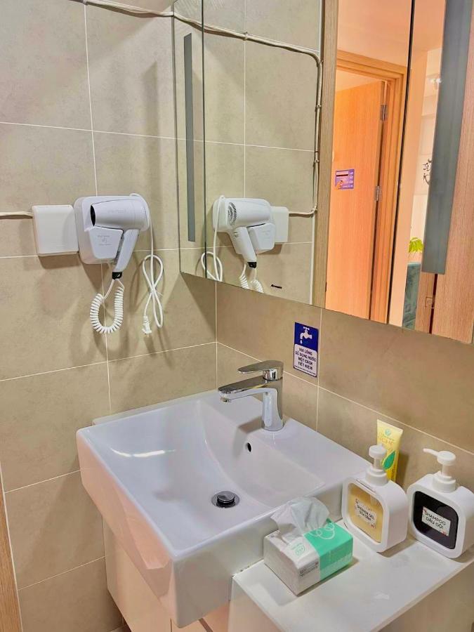 Chill In Sg Premium 3br Gym Pool View * Ho Chi Minh City