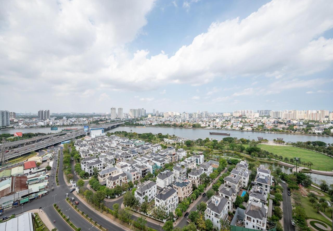 Apartment Royal Landmark 81 Ho Chi Minh City