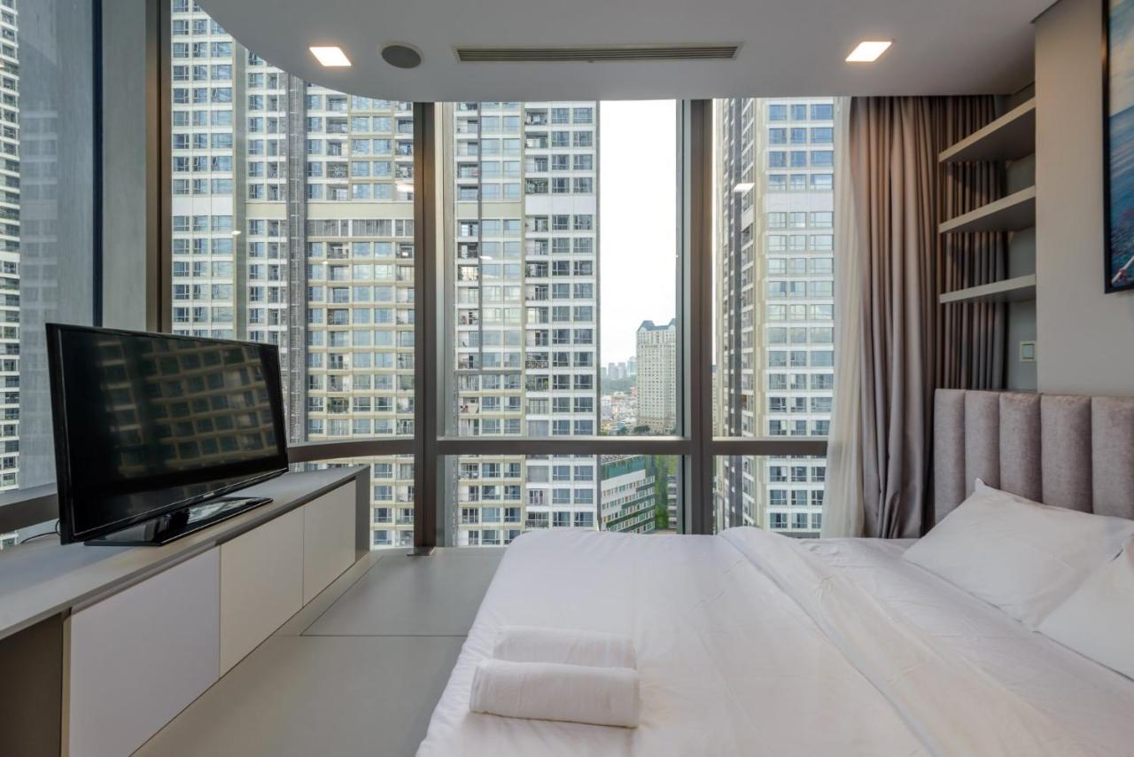 Apartment Royal Landmark 81 *