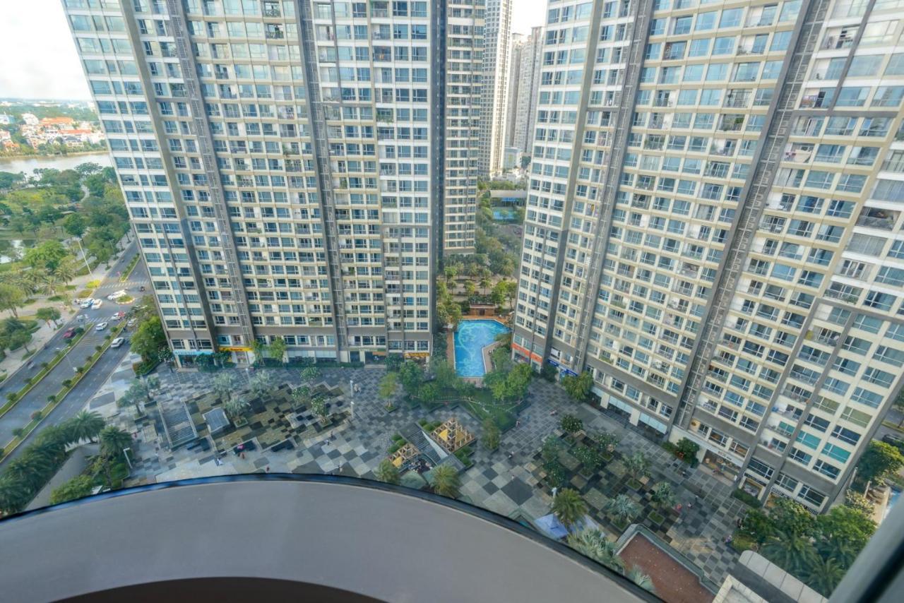 Apartment Royal Landmark 81 Ho Chi Minh City