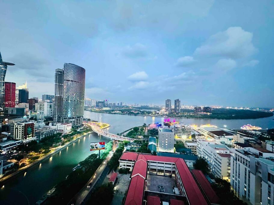 Lynh Saigon D4 Bandar Ho Chi Minh