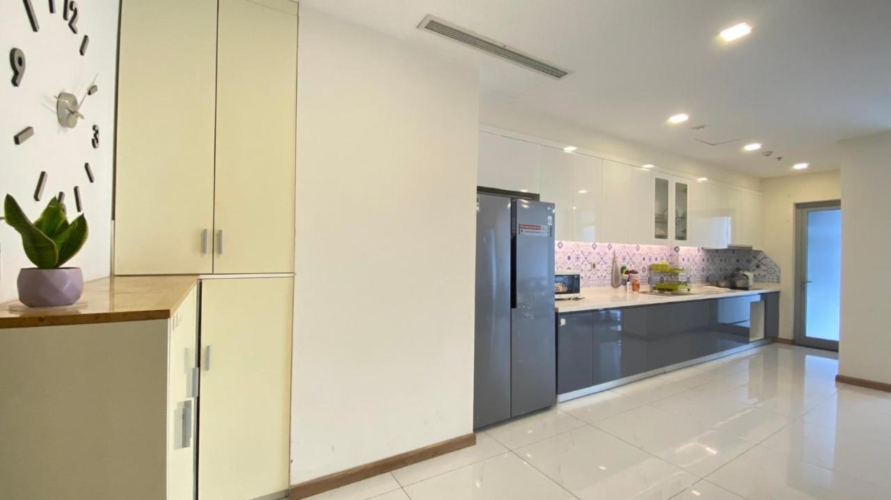 King House - Vinhomes Park Apartment *