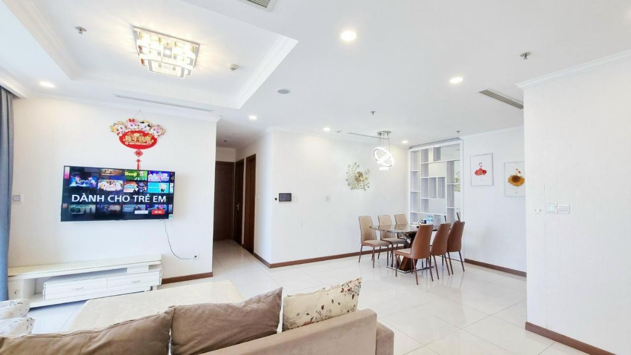 King House - Vinhomes Park Apartment Ho Chi Minh City
