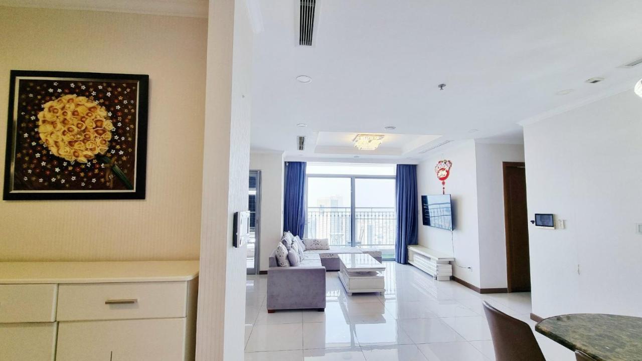King House - Vinhomes Park Apartment Ho Chi Minh City