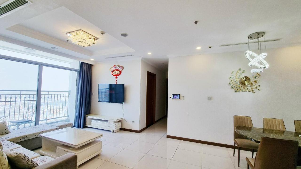 Apartment King House - Vinhomes Park Ho Chi Minh City