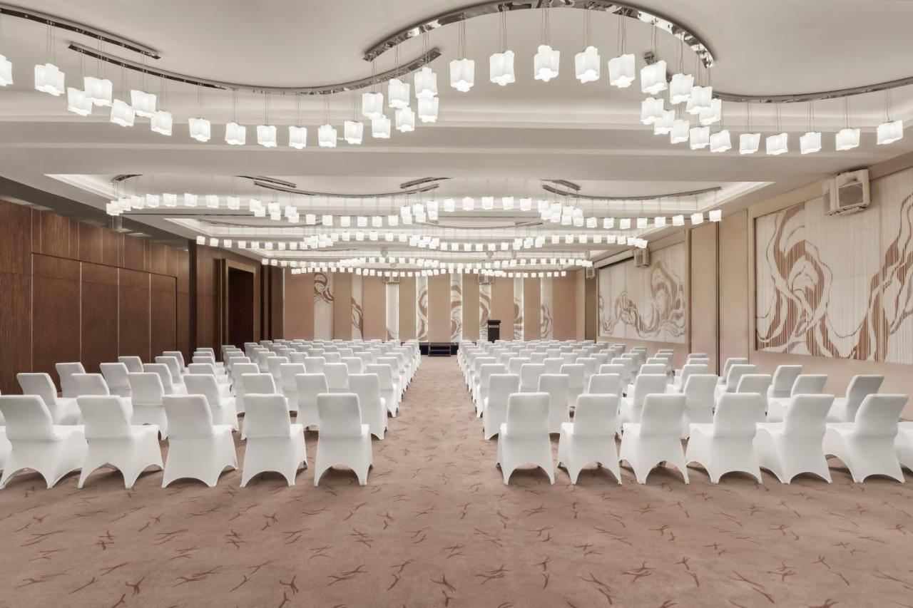 Le Meridien Saigon Hotel