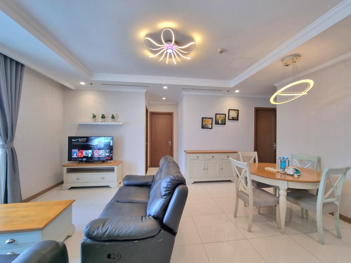 Queen House - Vinhomes Park * Ho Chi Minh City