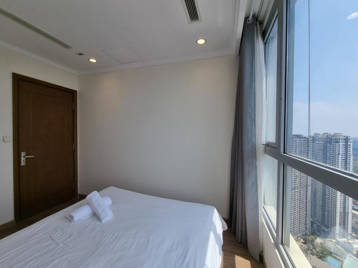 Apartment Queen House - Vinhomes Park