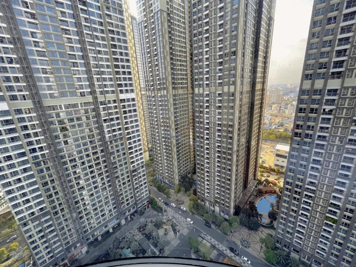 Queen House - Vinhomes Park Apartment