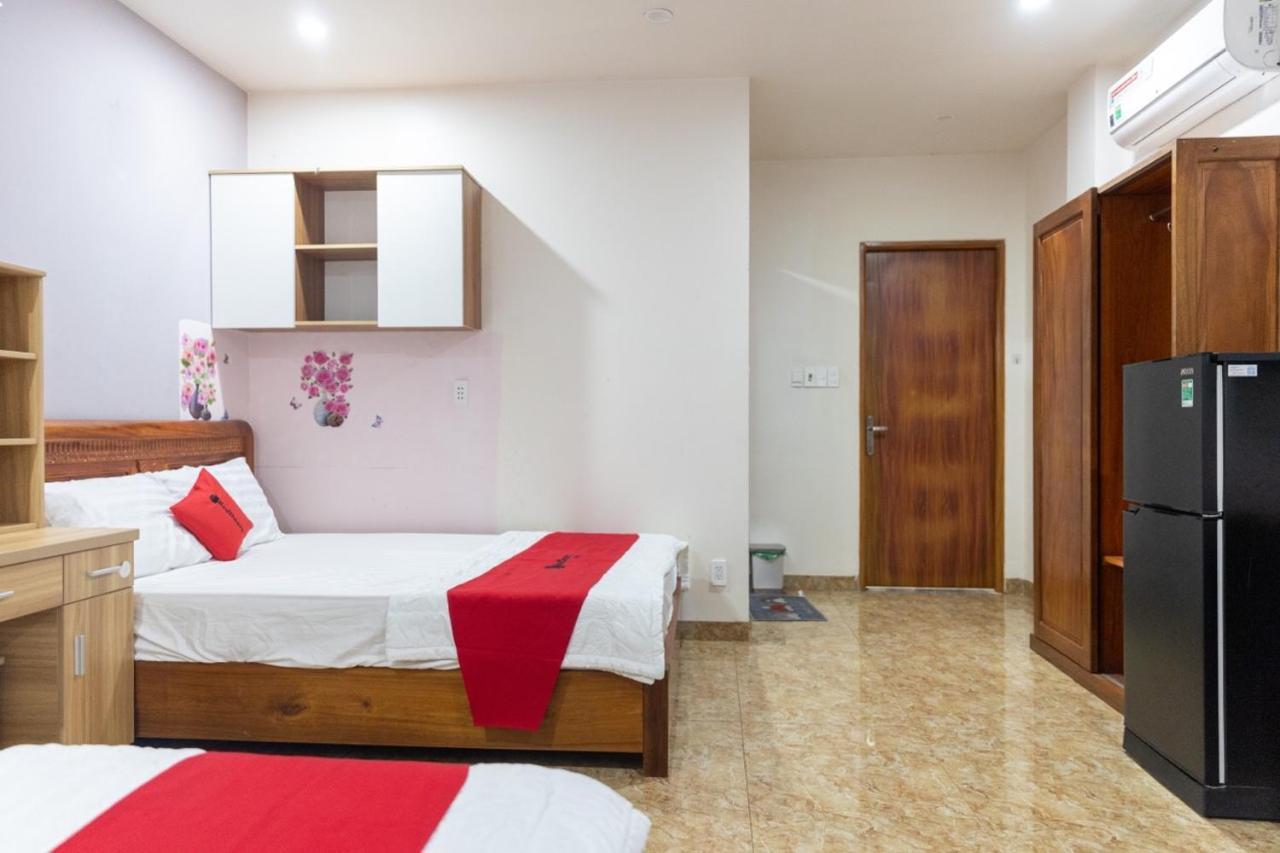 Rita - San Bay Tan Son Nhat- Airport,canh Benh Vien Tam Anh, San Quan Khu 7 Khách sạn