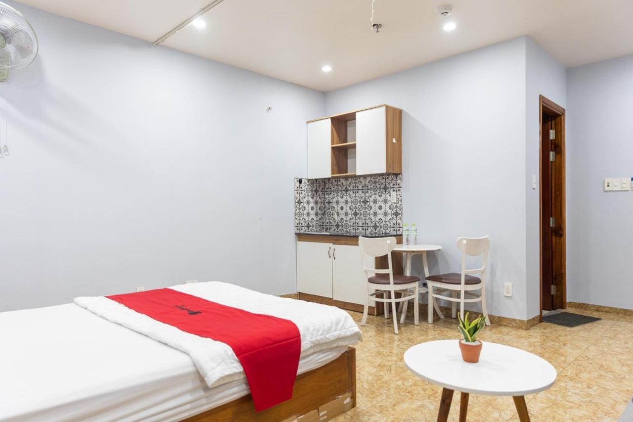 Rita - San Bay Tan Son Nhat- Airport,canh Benh Vien Tam Anh, San Quan Khu 7 3* TP. Hồ Chí Minh